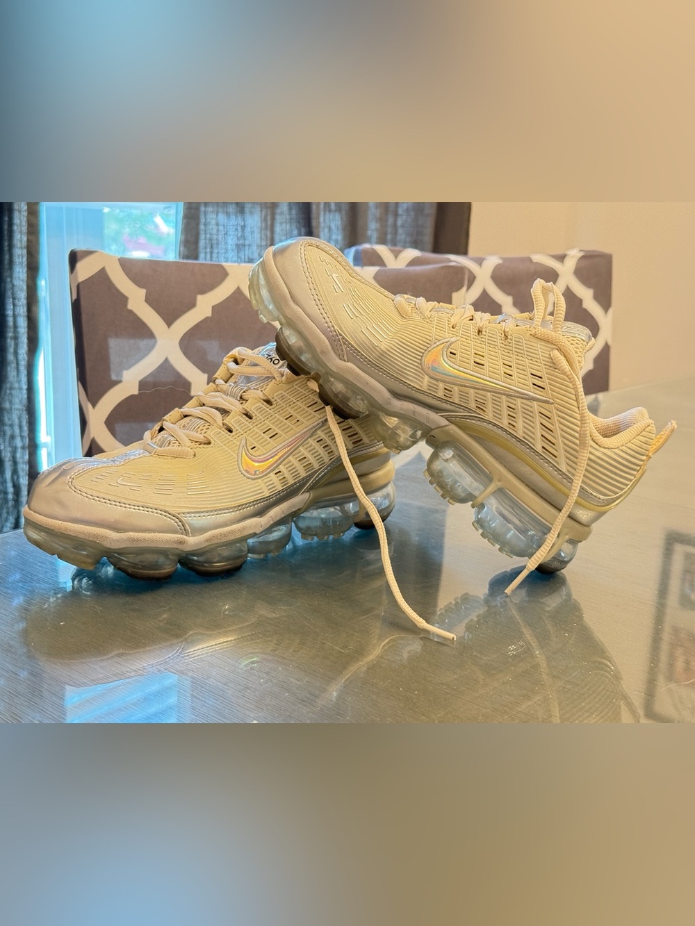 Nike Air VaporMax 360 Women’s – Fossil/Cream – Size 9